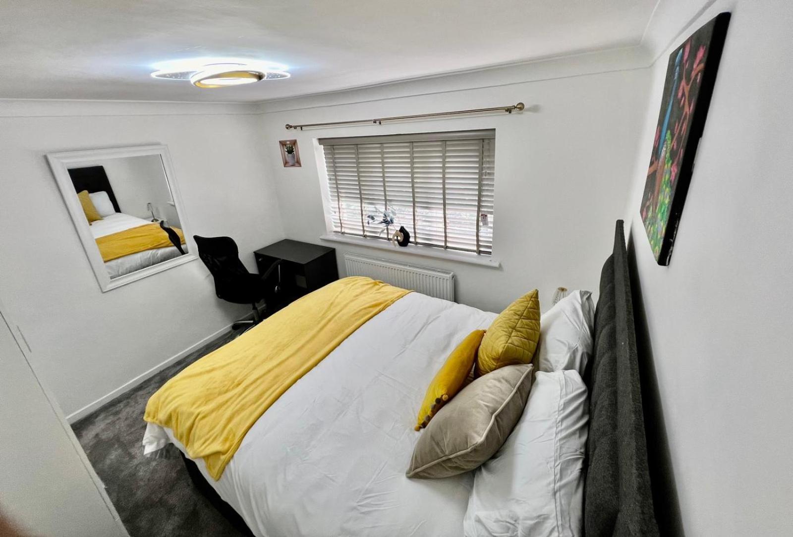 Home Away From Home Bury  Exteriér fotografie